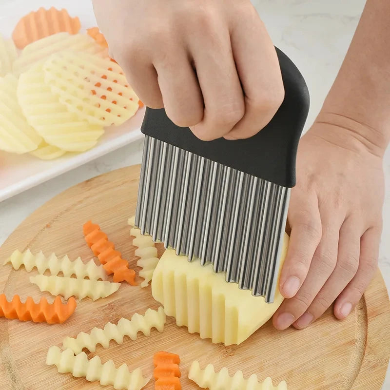 Stainless Steel Crinkle Cutter for Fruits and Vegetables