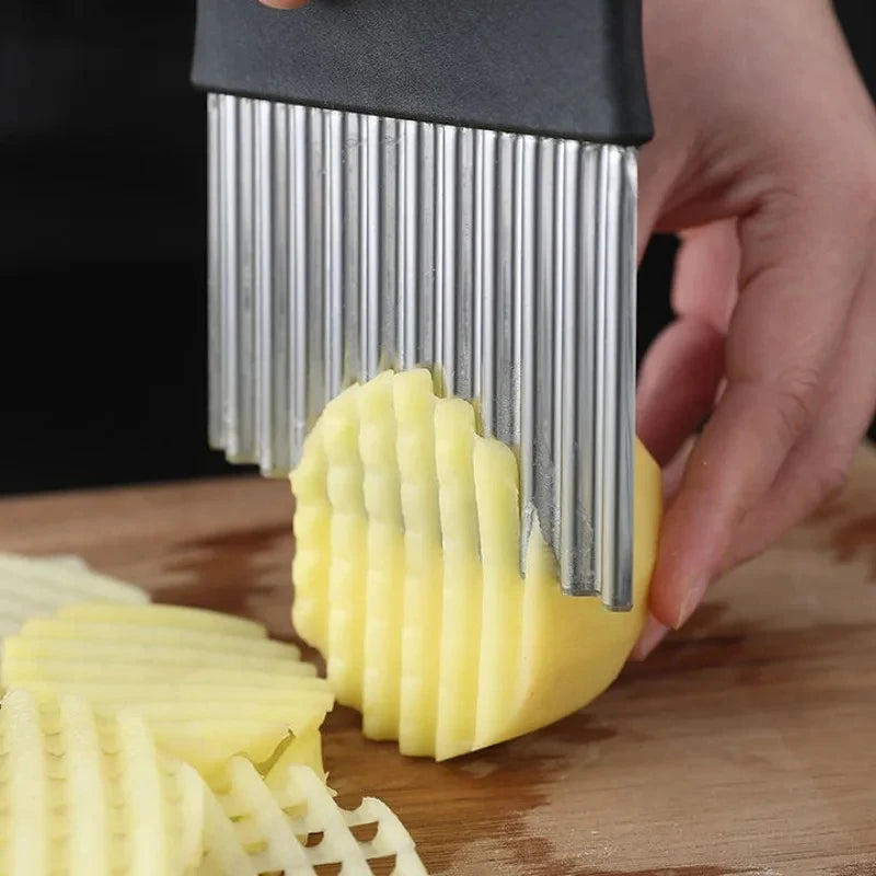 Stainless Steel Crinkle Cutter for Fruits and Vegetables